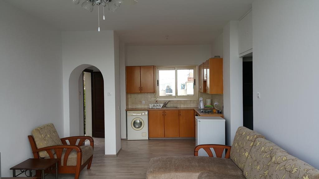 Dalia 5 Apartment Paphos Kamer foto